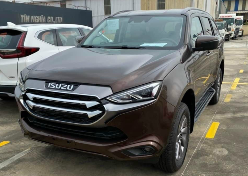 Isuzu mu-X 2022 chốt lịch ra mắt tại Việt Nam, tham vọng 'vượt mặt' Everest 2022
