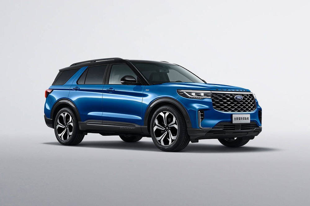 Ford Explorer 2023 ra mắt tại nước 'láng giềng' với thiết kế cải tiến khác, màn hình 27 inch ấn tượng
