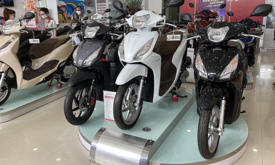 Honda Vision tiếp tục giảm thêm 5 triệu đồng tại đại lý, bỏ mác 'xe đại gia'