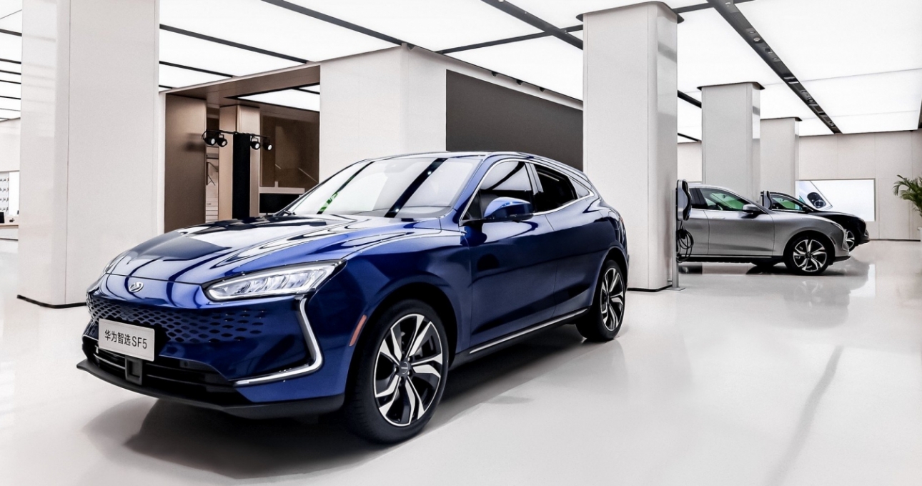 Seres SF5 – mẫu SUV điện vừa ra mắt của Huawei có gì đặc biệt?