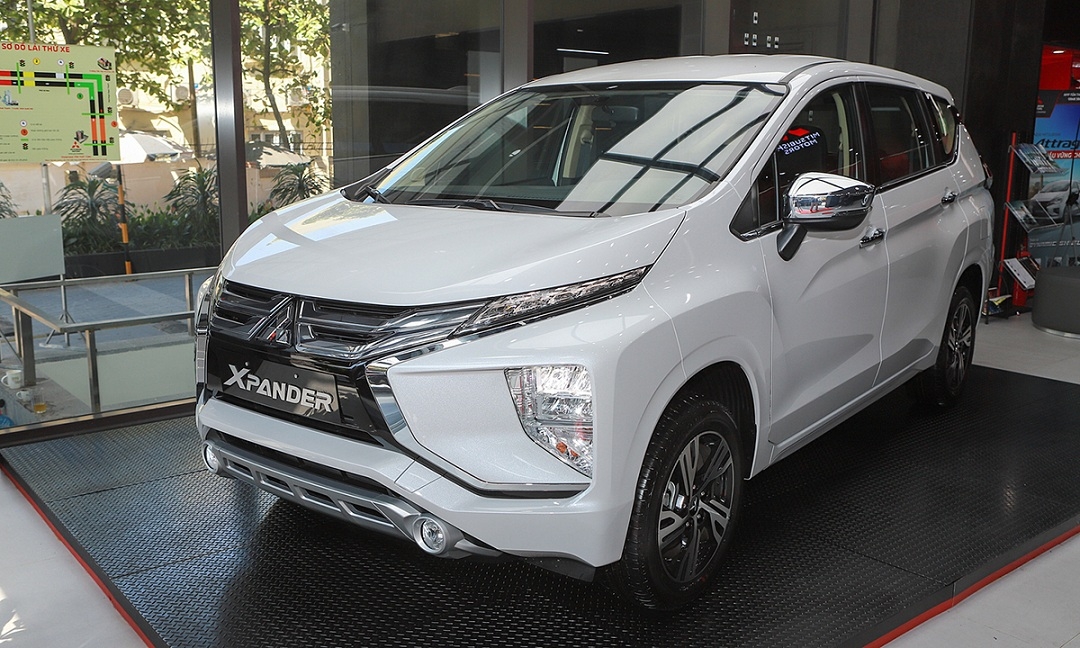 Giá xe Mitsubishi giảm mạnh nhờ ưu đãi 50% LPTB và quà tặng đặc biệt