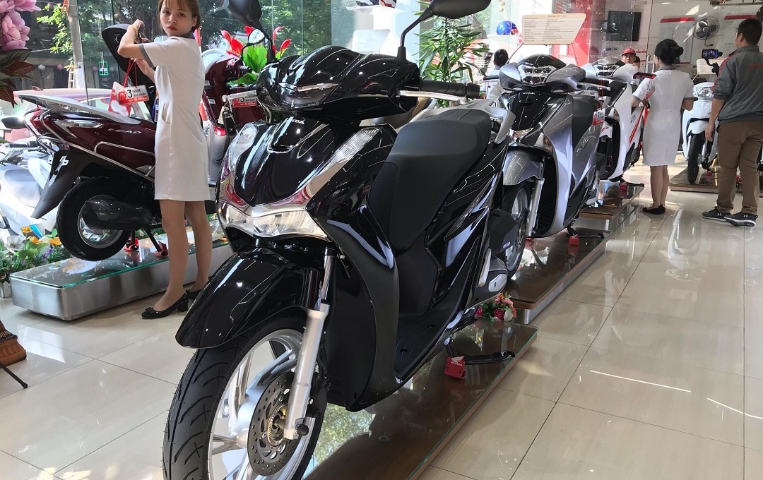 Giá xe Honda SH tại đại lý chênh hàng chục triệu đồng