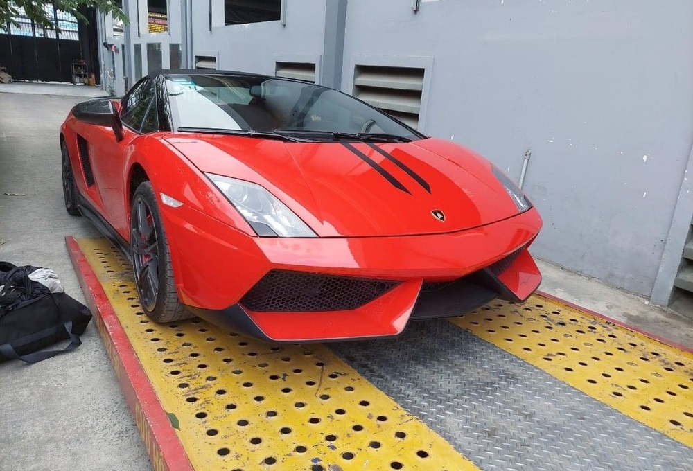 'Siêu phẩm' Lamborghini Gallardo LP570-4 Spyder Performante về Việt Nam