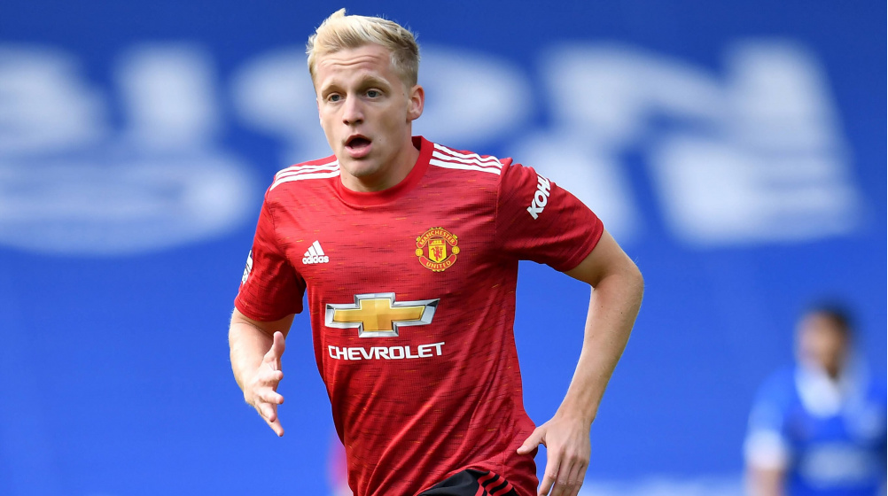 Van de Beek có đang bị 'ruồng bỏ' tại MU?
