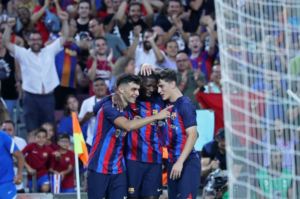 Liverpool 'mượn gió bẻ măng', chốt nhanh 'viên ngọc quý' của Barca