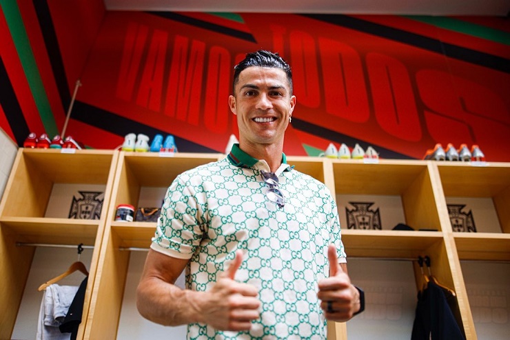 Ronaldo bất ngờ nhận một giải thưởng đầu tiên trong sự nghiệp