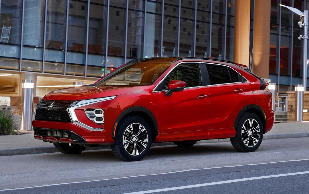 SUV cỡ C của Mitsubishi trình làng với giá rẻ khiến Corolla Cross “lo sốt vó”