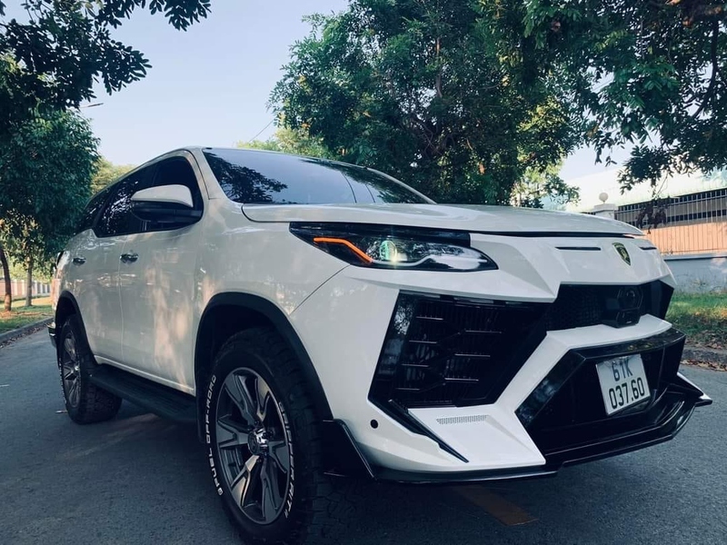 Ngắm Toyota Fortuner độ Lamborghini Urus phiên bản Việt Nam
