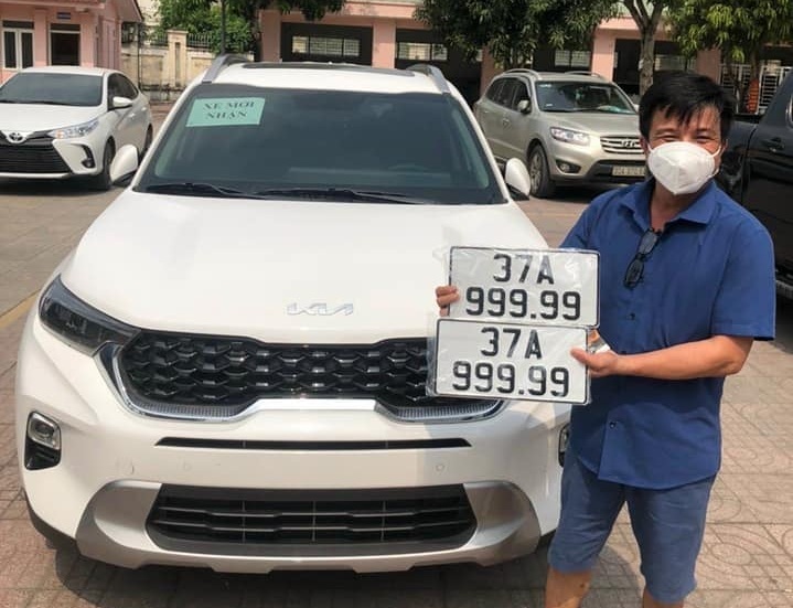 'Phát sốt' với chiếc Kia Sonet biển ngũ quý 9 “hét giá” tiền tỷ tại Nghệ An