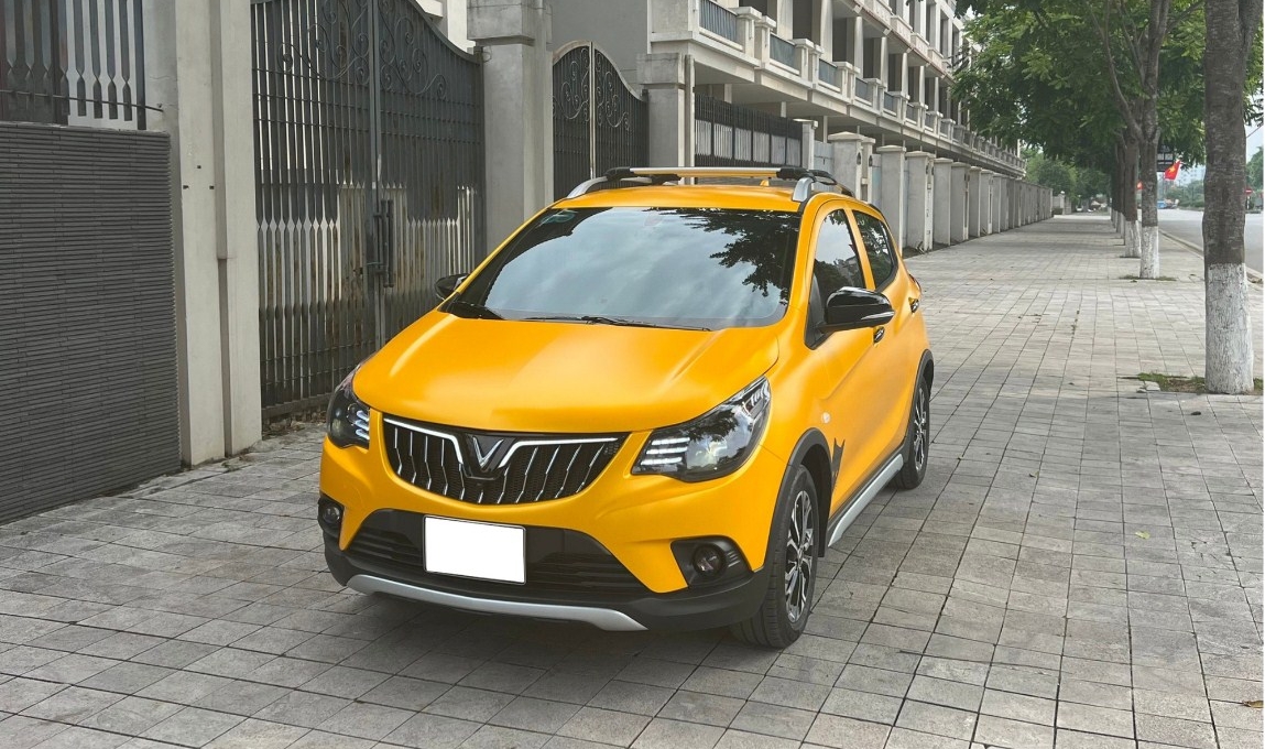 Diễn viên Hồng Đăng độ xe VinFast Fadil cực chất tặng vợ