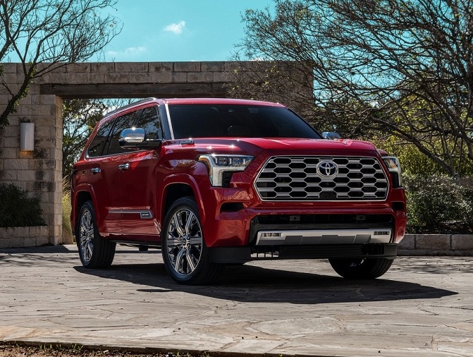 Toyota ra mắt mẫu SUV 7 chỗ mới, thiết kế hầm hố và hiện đại