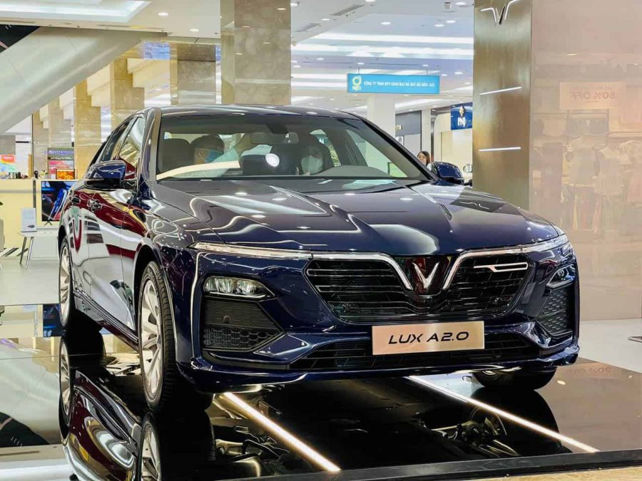 Doanh số ô tô VinFast tháng 6: VF e34 tăng trưởng mạnh, dừng nhận đặt hàng xe Lux