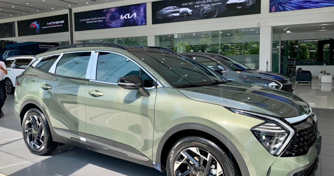 Kia Sportage bán chạy nhất phân khúc, “vượt mặt” Honda CR-V, Mazda CX-5