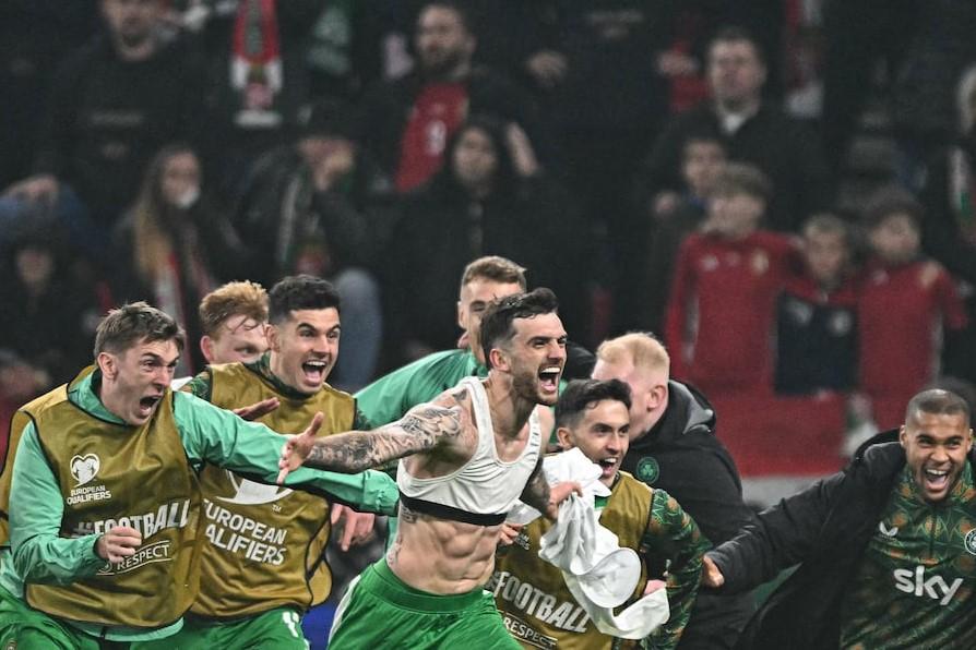 Những gã 'tí hon' châu Âu làm rung chuyển vòng loại World Cup