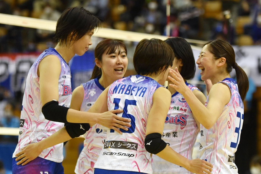 Trực tiếp bóng chuyền PFU BlueCats vs Himeji Victorina: Thanh Thúy tỏa sáng?