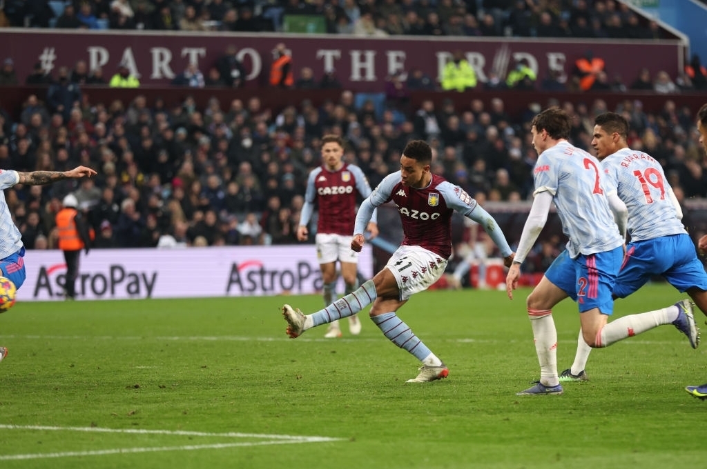 Bruno Fernandes rực sáng, MU vẫn đánh rơi 2 điểm đáng tiếc rời Villa Park