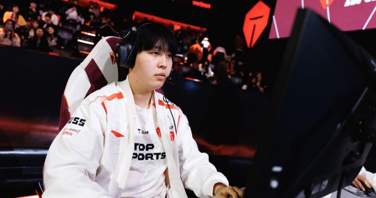 HLE chính thức công bố chiêu mộ Kanavi nhưng theo cách 'chẳng giống ai'