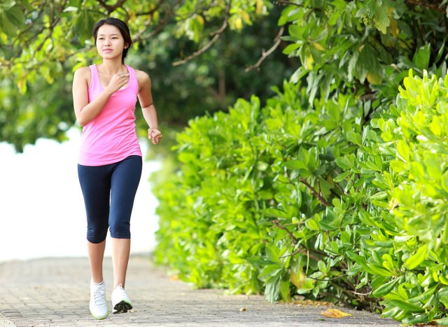 Bài tập thể dục buổi sáng chỉ 10 phút cho năng lượng cả ngày