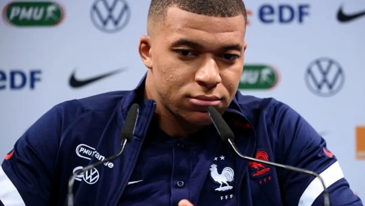 Mbappé chỉ thẳng người sẽ anh bầu cho Quả Bóng Vàng