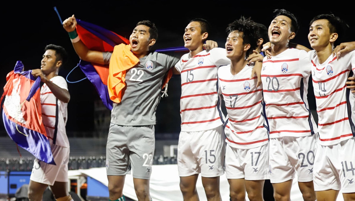 'Nhà vua tự xưng ĐNÁ' chốt danh sách, sử dụng 14/20 cầu thủ U20 dự SEA Games 31