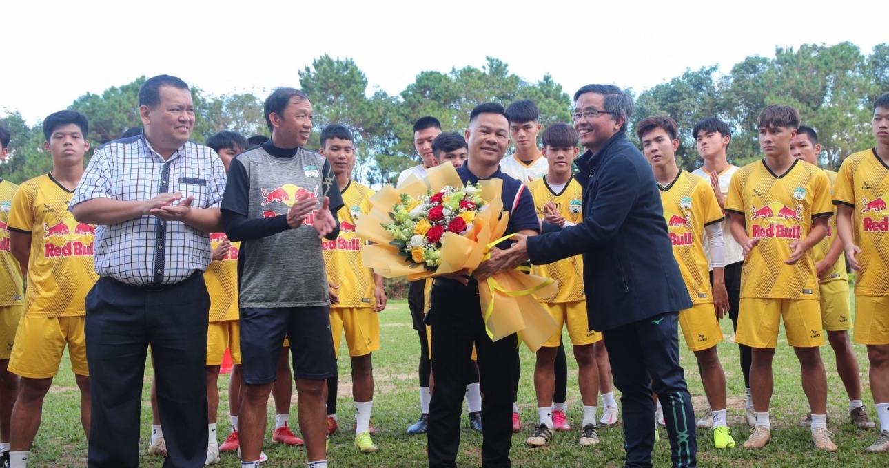 Bầu Đức thay đổi lãnh đạo cấp cao của HAGL, nhận nguồn đầu tư 'cực khủng'