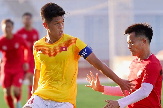 NÓNG: U19 Việt Nam bất ngờ loại 2 sao trẻ HAGL, triệu tập gấp 3 tân binh