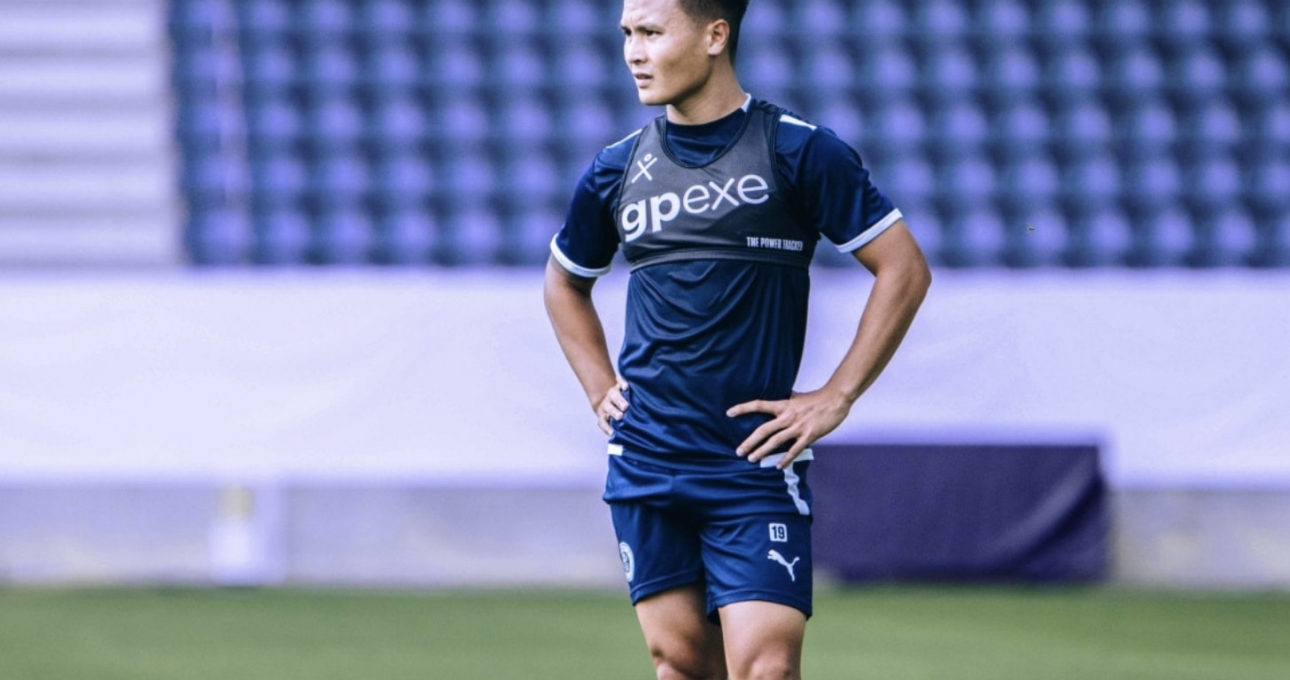 Pau FC có 'động thái mới', CĐV Việt Nam tràn vào réo tên Quang Hải