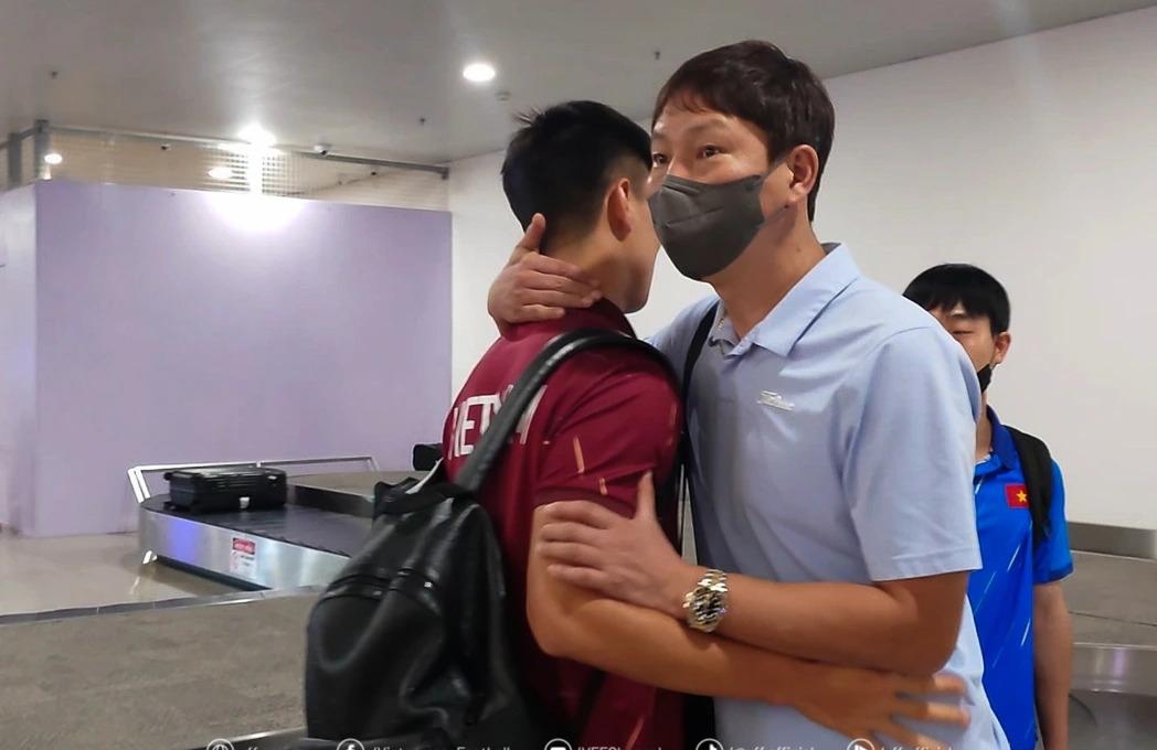 HLV Kim Sang Sik tạm chia tay ĐT Việt Nam ngay sau trận gặp Lào