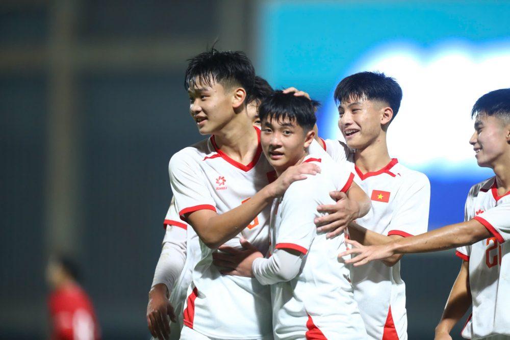 U17 Việt Nam vs U17 QĐ Bắc Mariana: Thắng đậm để giành ngôi đầu bảng