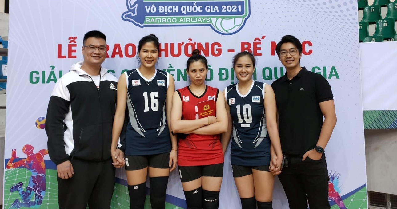 Bùi Ngà và Âu Nhung đã theo chồng về dinh, NHM chờ tin vui của Linh Chi