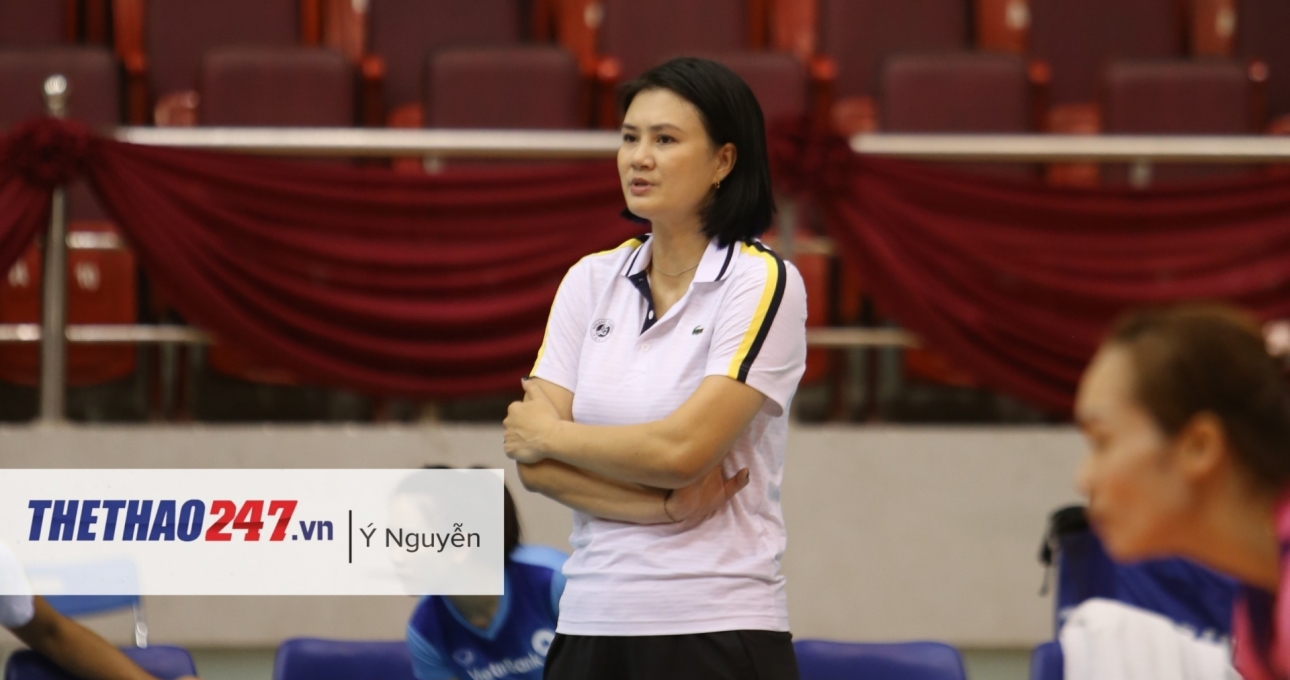 HLV Kim Huệ nói gì khi đối đầu với ngoại binh từng 3 lần liên tiếp VĐ Châu Phi