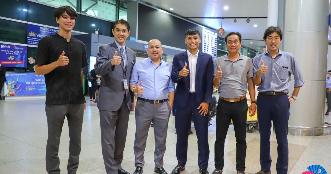 Tuyển thủ U23 Việt Nam chính thức xuất ngoại