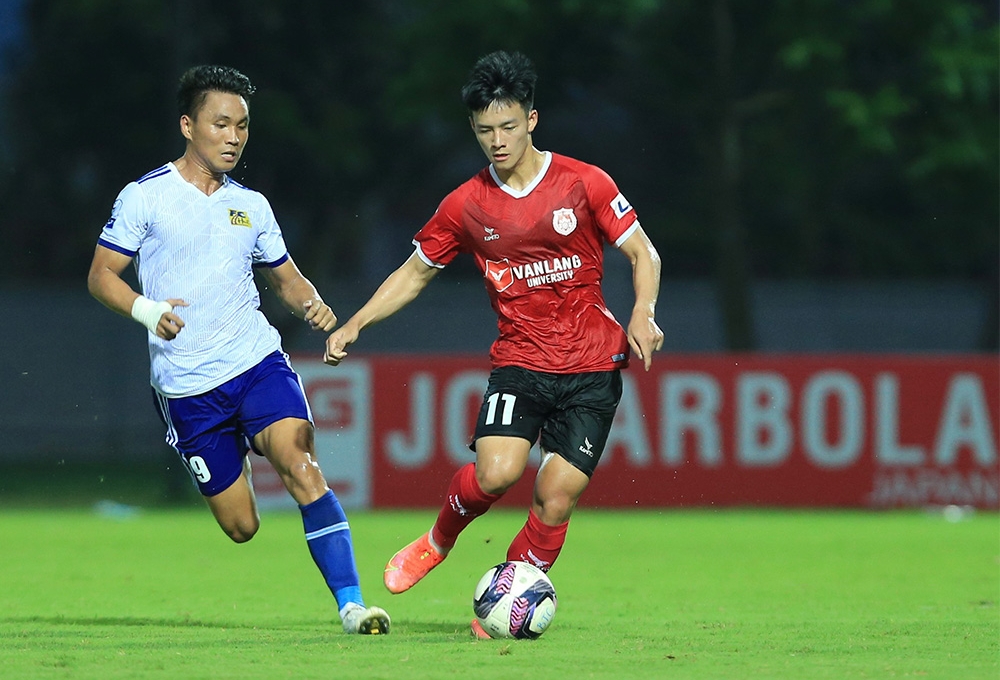 Vòng 8 LS V.League 2-2022: Ngôi đầu lại đổi chủ
