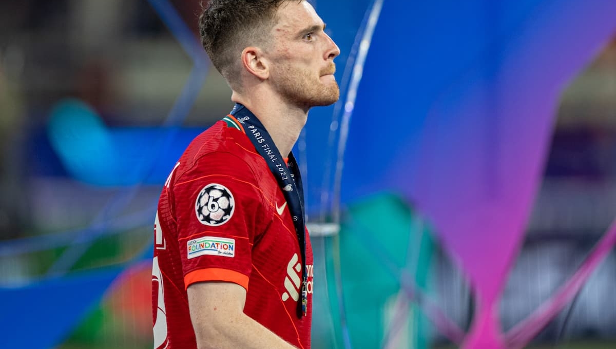 Andy Robertson: 'Phòng thay đồ im ắng và hoang tàn'