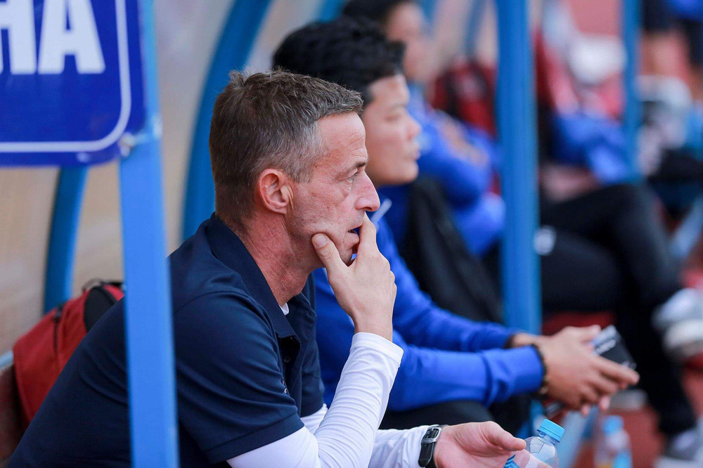 Đàn em Quang Hải, Công Phượng được HLV châu Âu cải thiện 'điểm yếu cố hữu'