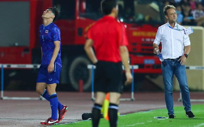 Cầu thủ U23 Thái Lan gặp 'chuyện khó đỡ' trước trận chung kết SEA Games 31