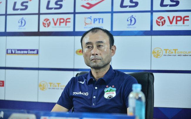 Cựu HLV HAGL có bến đỗ mới sau vụ hành hung học trò