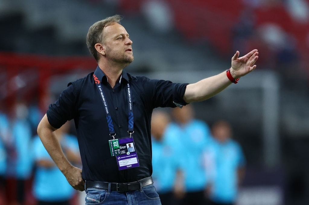 HLV Polking bất ngờ được đem ra so sánh với 'người cũ' của ĐT Thái Lan