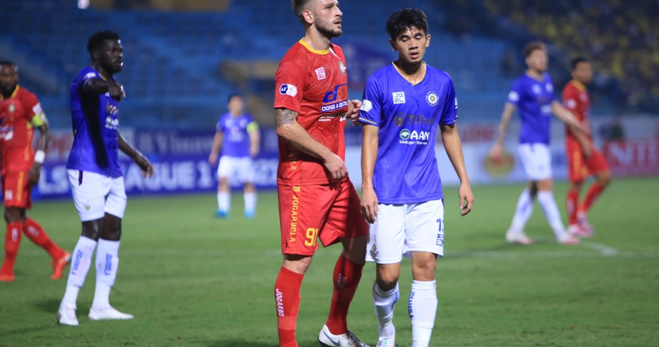 Bị FIFA xử thua, đội bóng Việt Nam vác đơn kiện lên Tòa án quốc tế