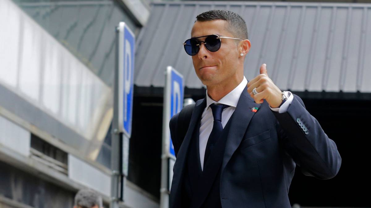 Chuyển nhượng tối 27/8: Ronaldo sắp trở về 'mái nhà xưa', Mbappe đạt thỏa thuận gia nhập Real