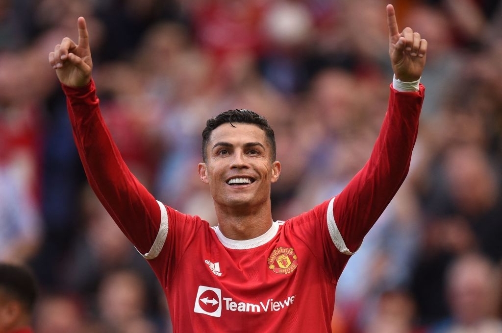 Ronaldo tỏa sáng, MU dễ dàng hủy diệt Newcastle trên sân Old Trafford