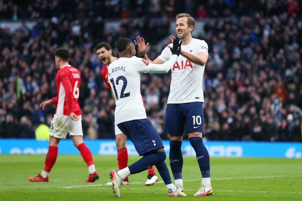 Harry Kane lập công, Tottenham giành chiến thắng vất vả trước đội bóng nhược tiểu