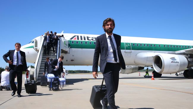 Andrea Pirlo trở lại ghế huấn luyện, đối đầu đội bóng cũ tại Serie A?