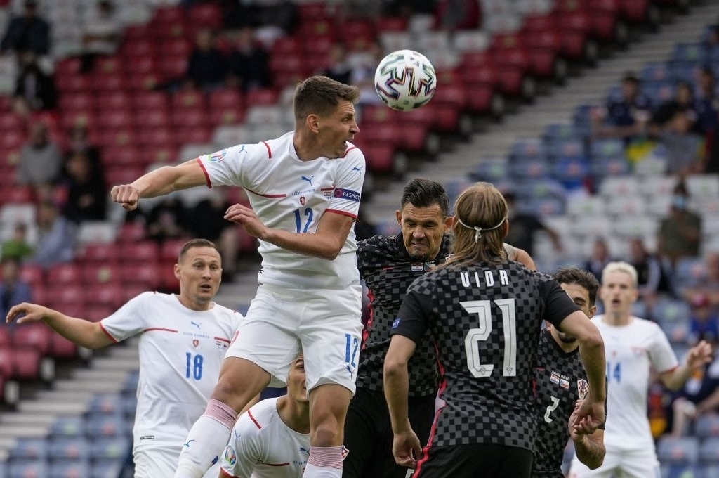 Perisic tỏa sáng mang về 1 điểm nhọc nhằn cho Croatia