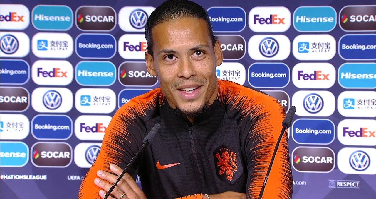 Virgil van Dijk chỉ ra 5 trung vệ xuất sắc nhất lịch sử Ngoại hạng Anh