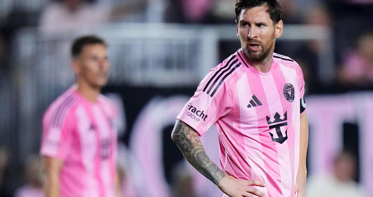 Messi cùng Inter Miami đá giao hữu với Barcelona