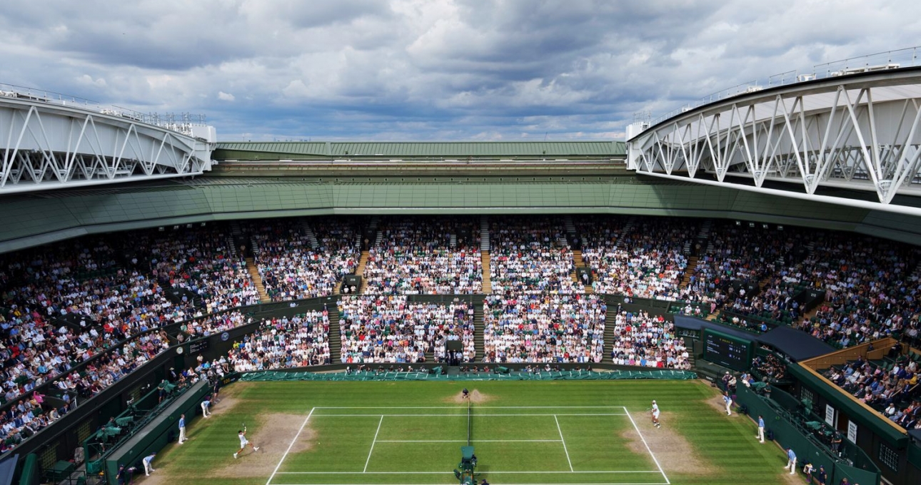 Wimbledon trở thành giải biểu diễn sau khi cấm các tay vợt từ Nga và Belarus