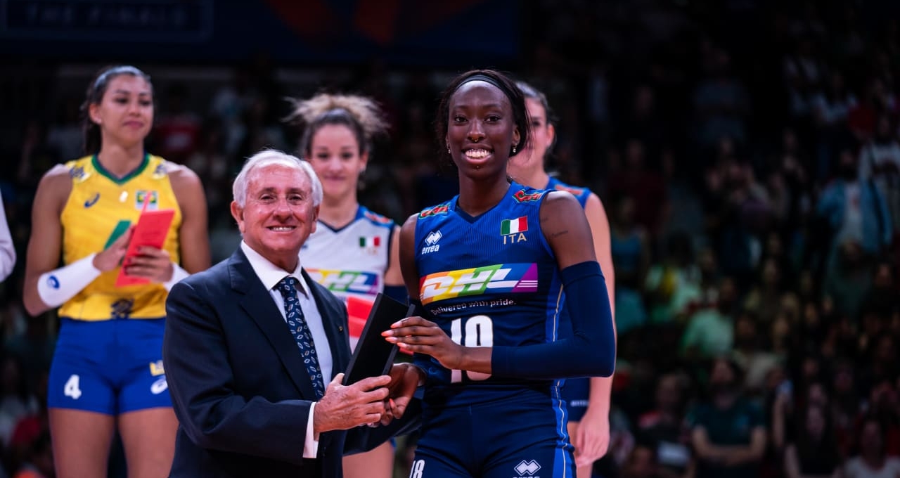 VNL 2022: Show diễn của 'quái kiệt bóng chuyền' Paola Egonu