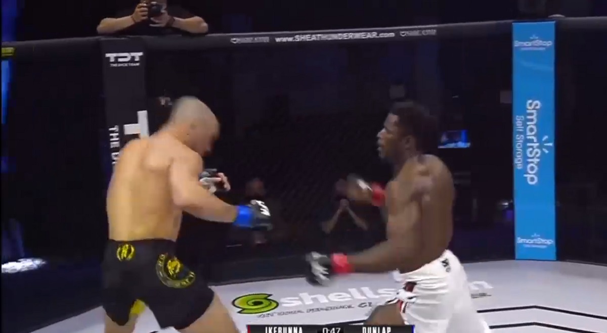 VIDEO: 'Rợn tóc gáy' với pha knock-out của năm, khiến đối thủ mất nhận thức