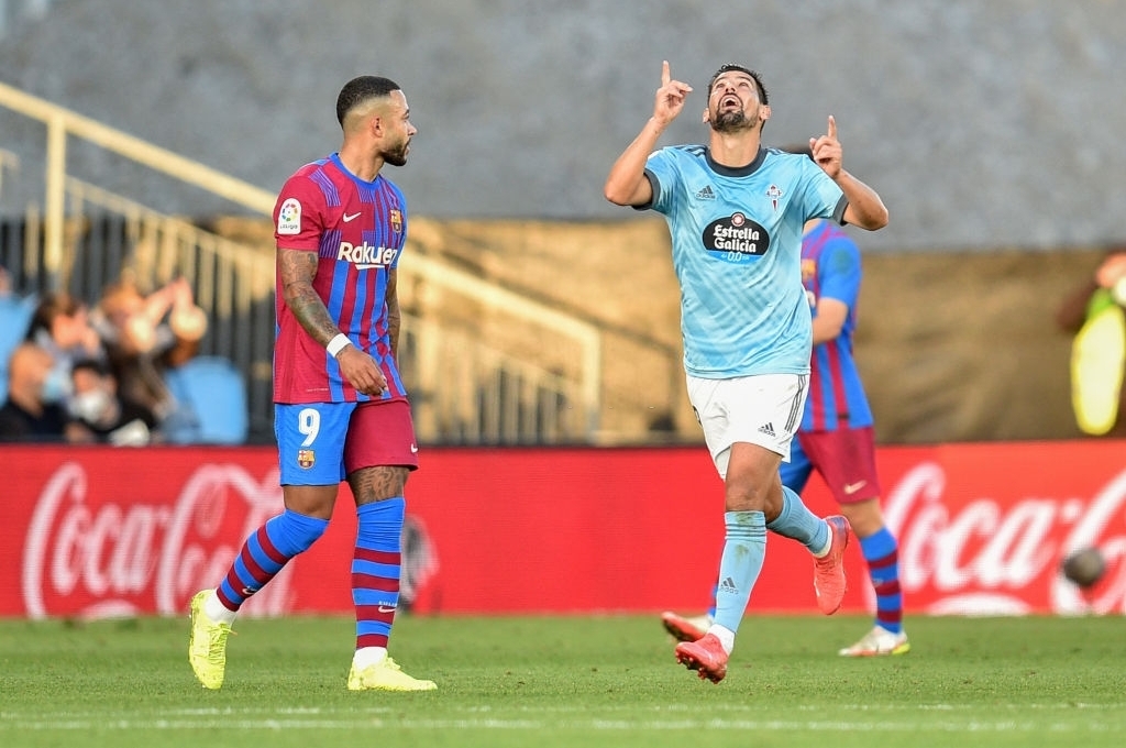 Barca mất điểm đáng tiếc trong những giây bù giờ cuối cùng